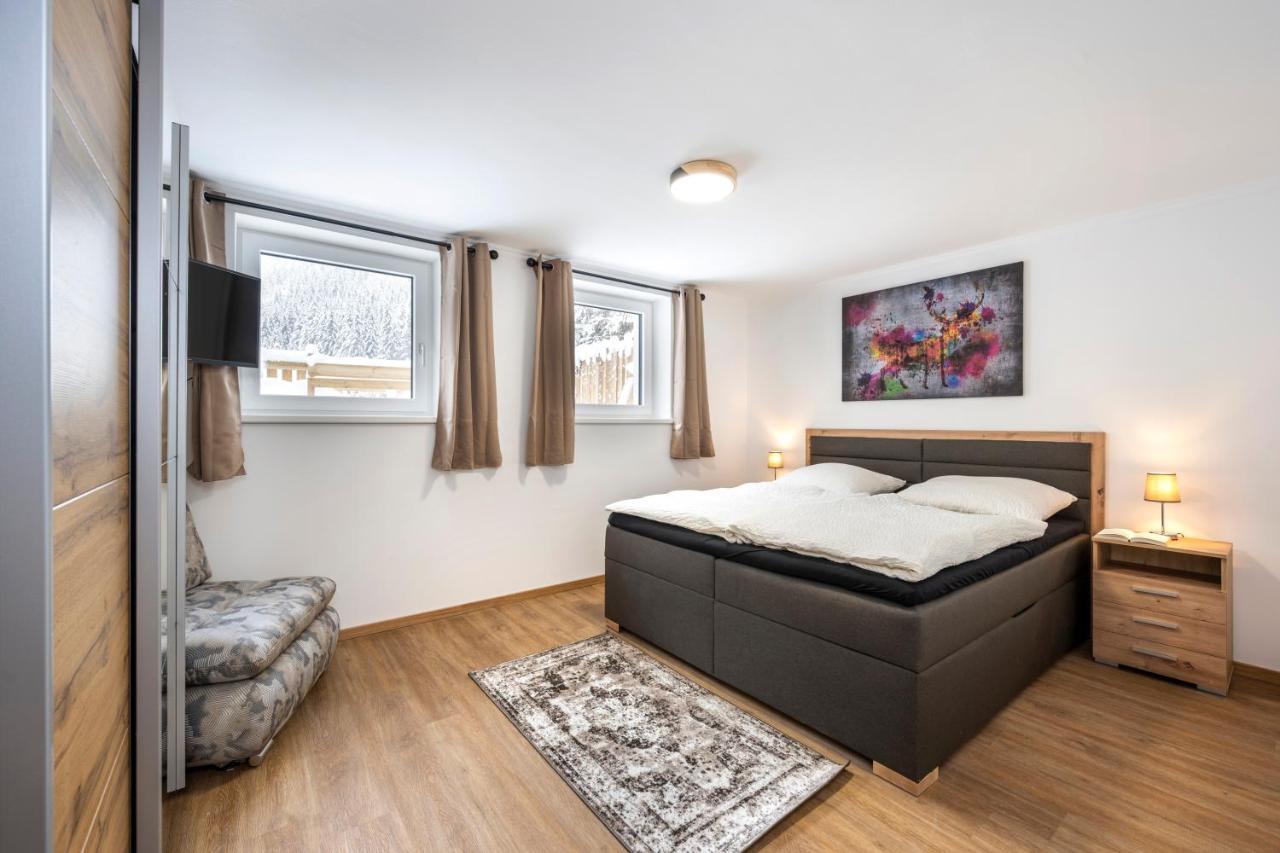 Weiss Appartement Untertauern